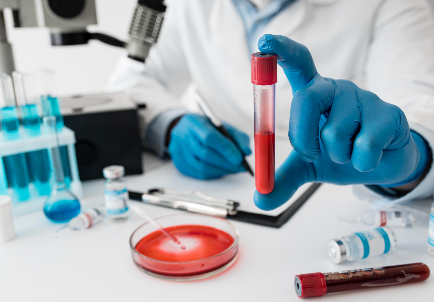 Exames Laboratoriais e Clínicos